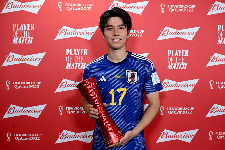 Tanaka Ao nhận giải Man of the Match trong trận đấu với Tây Ban Nha tại World Cup 2022 tanaka-ao